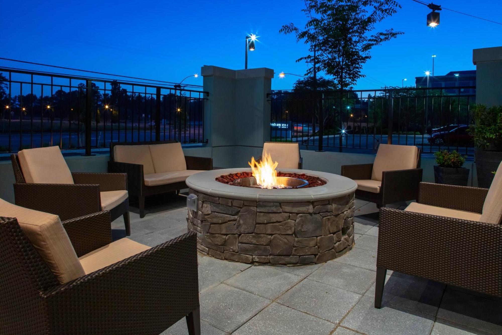 Residence Inn By Marriott Virginia Beach Town Center Exterior photo